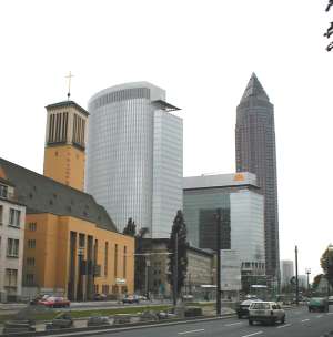 Einstürzende Altbauten - Die Matthäuskirche Frankfurt