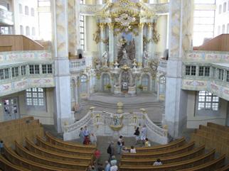 Inneres der Frauenkirche Dresden (Foto: Gryffinder, Wikipedia, CC-Lizenz 3.0)